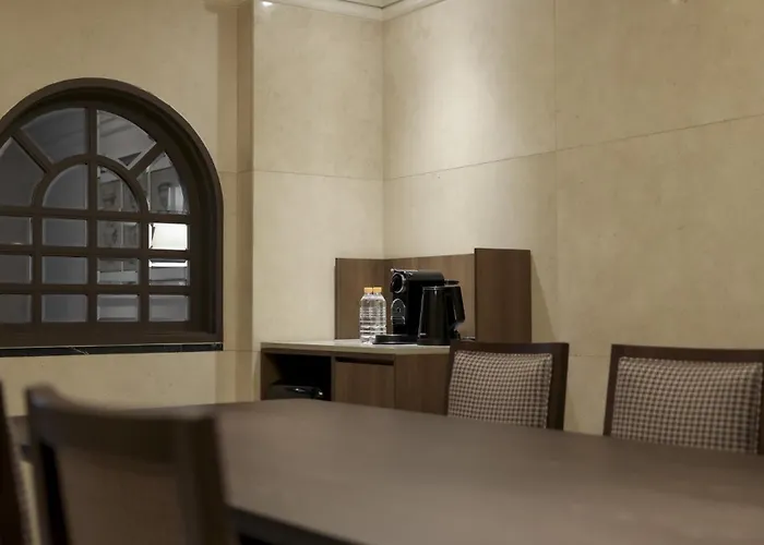 Kensington Yeouido 4*