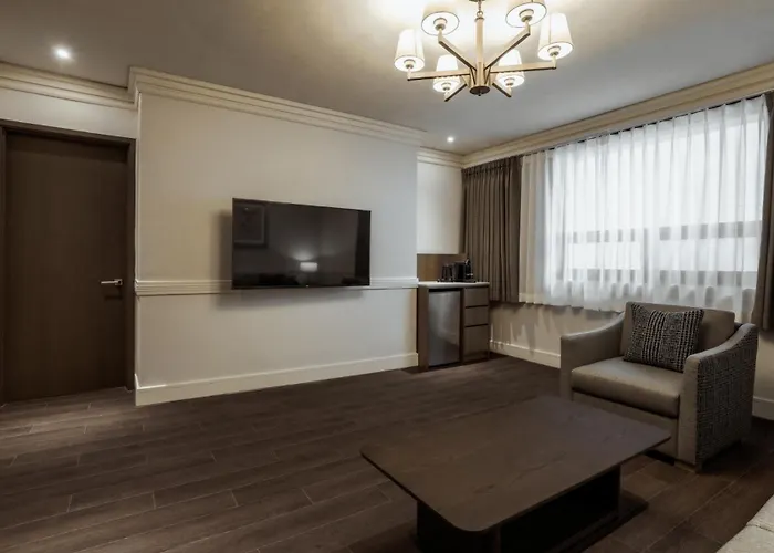 Kensington Yeouido 4*