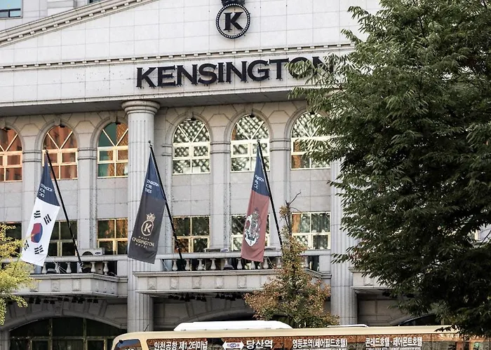 Kensington Yeouido 4*